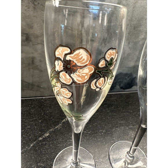 Perrier Jouet Belle Epoque Champagne Flutes Hand-Painted Crystal 7 1/2" 2PCS VTG - Picture 2 of 5